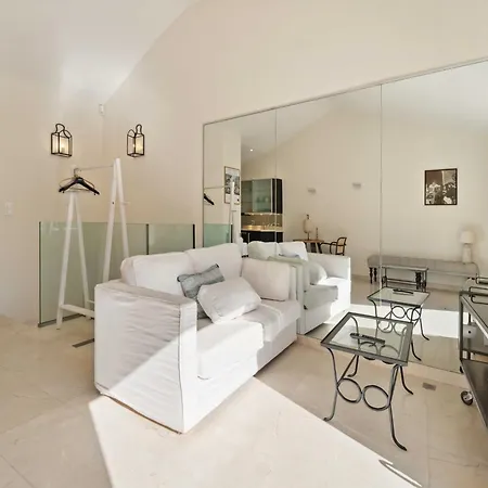 דירה Charming - 1br- *