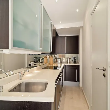 Charming - 1br-